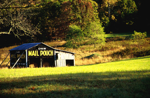 Mail_pouch_barn_scene_def_up_medium