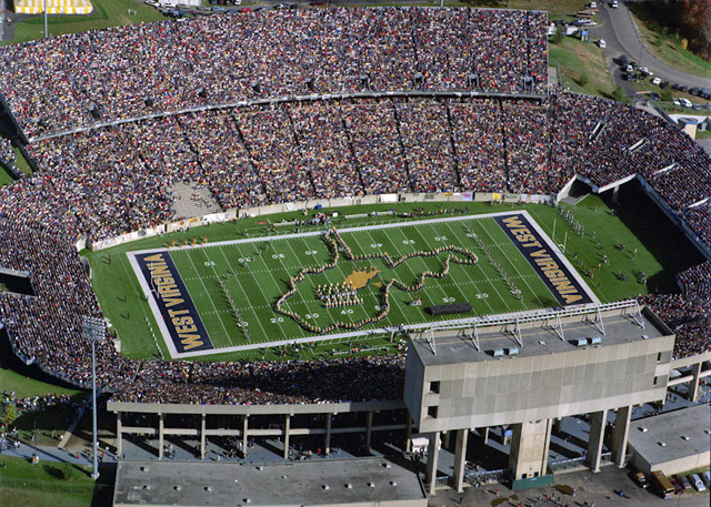 Mountaineermarchingband-aerial_up_standard