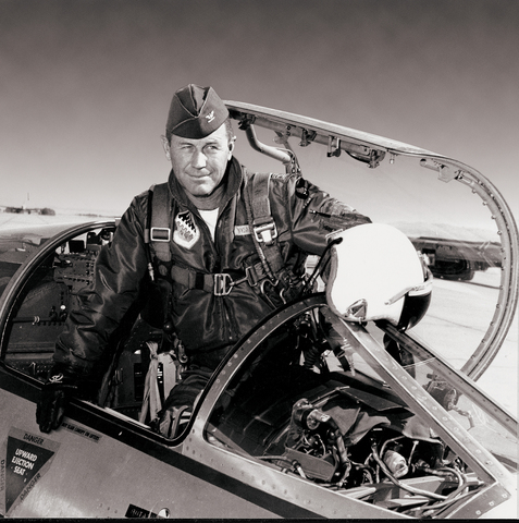 Hq-30-chuck-yeager-4_standard
